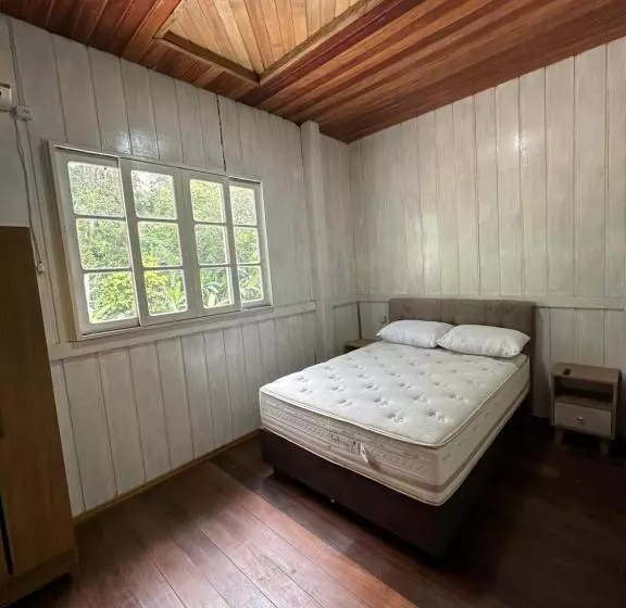ペンション Vila Dos Pássaros, Quarto Casal