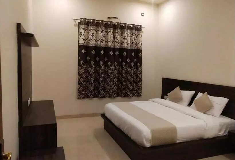 Red Berry Resort
