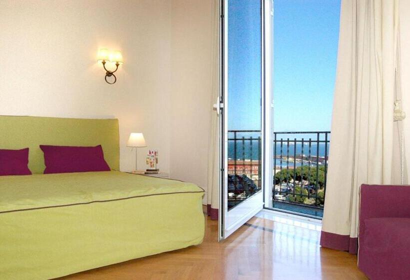 Residence Gli Angioini Srl