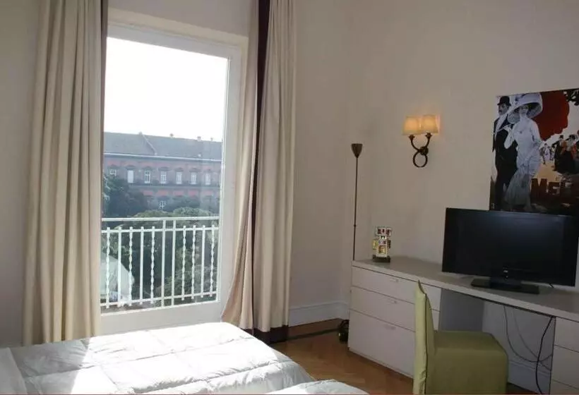 Residence Gli Angioini Srl