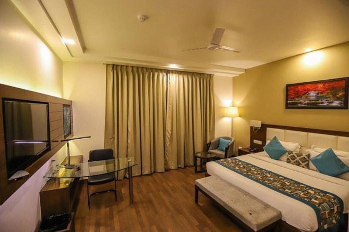 Vrindavan Serenity Hotel & Suites