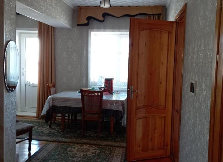 تختخواب و صبحانه канышай