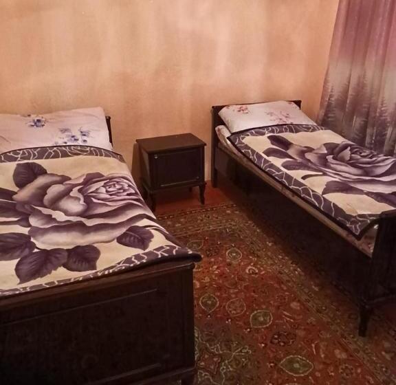 تختخواب و صبحانه Darkhan