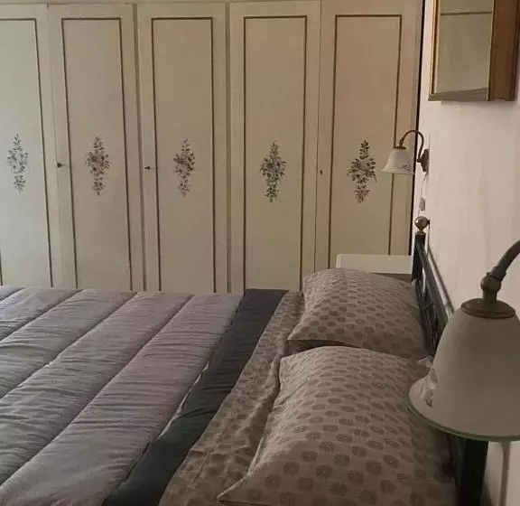 تختخواب و صبحانه Viaemilia
