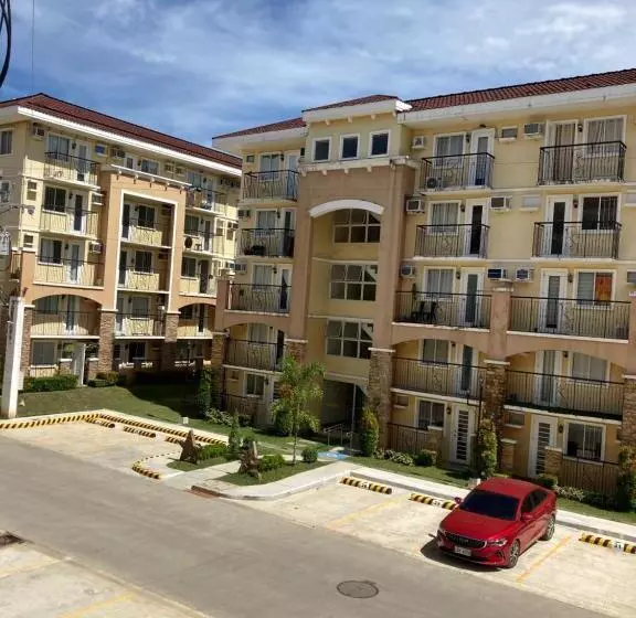1 Bed 1 Bath Near Airport