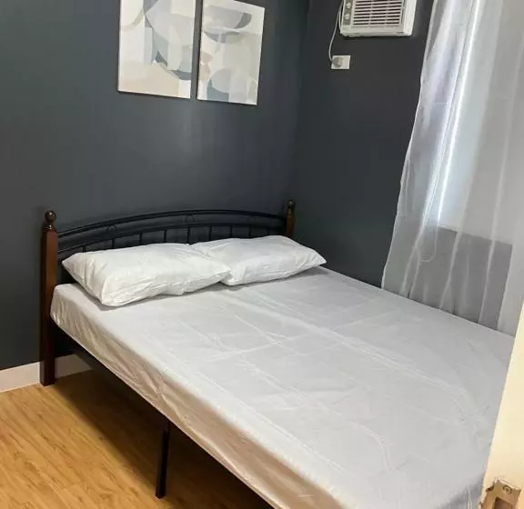 1 Bed 1 Bath Near Airport