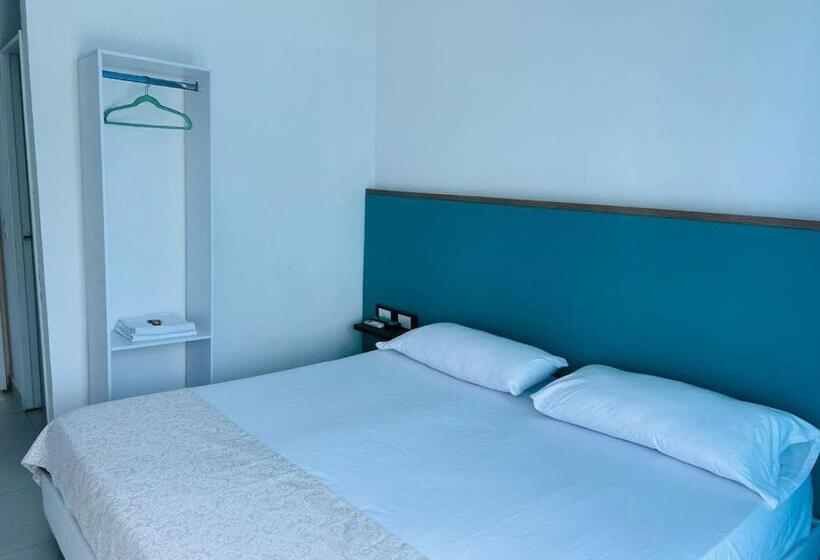 בית מלון כפרי Finca En Ricaurte La Puerta Del ángel