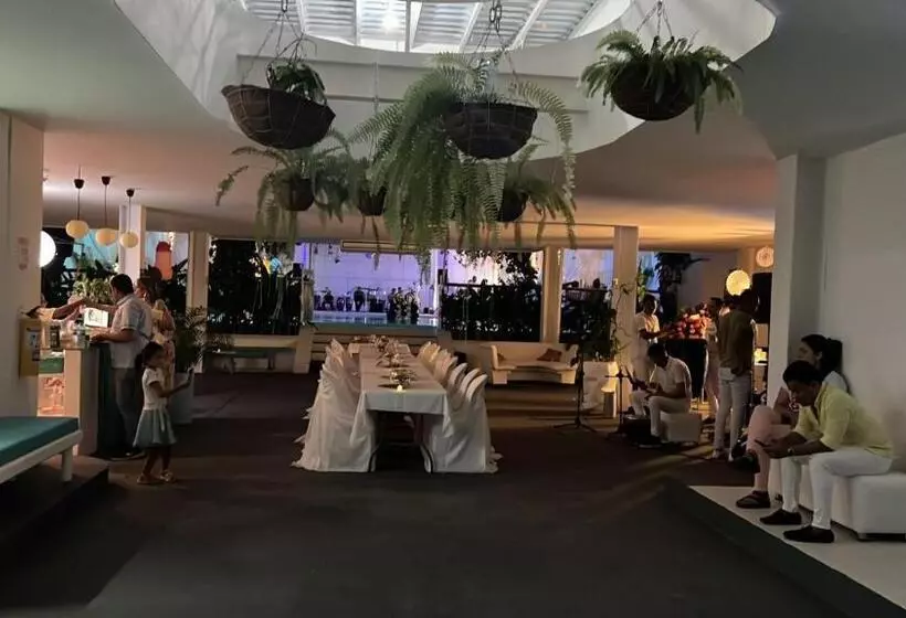 Hotelli Finca En Ricaurte La Puerta Del ángel