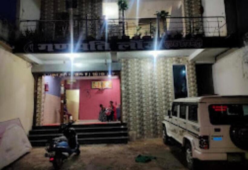 ホテル Ganpati Lodge, Chhattisgarh