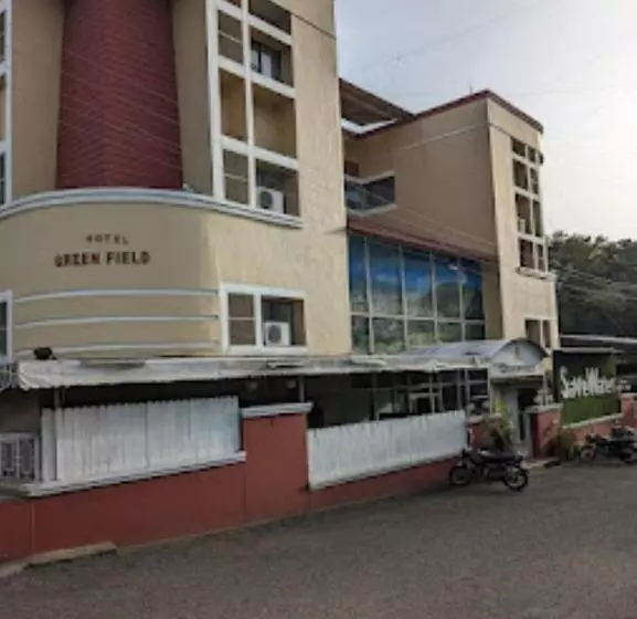 Hotelli Green Field, Satara