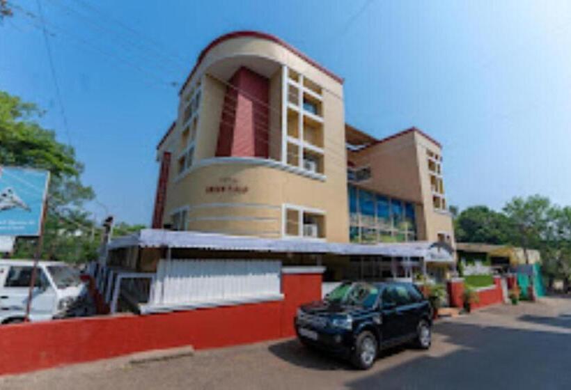 호텔 Green Field, Satara