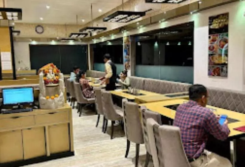 ホテル King Palace Shahunagar