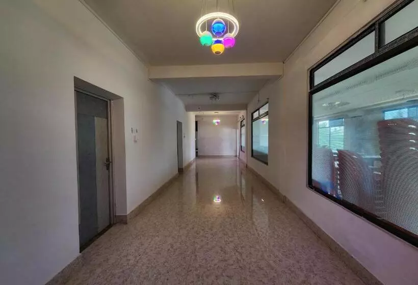 ホテル Megha Resort