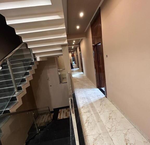 Hotelli New Agrawal Pudi Bhandar