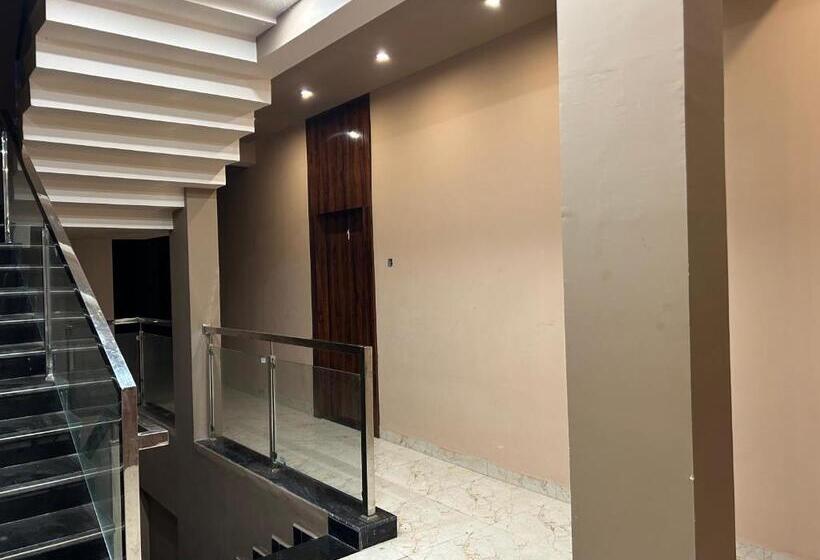 Hotelli New Agrawal Pudi Bhandar