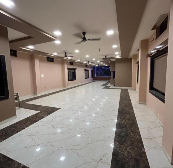 Hotelli New Agrawal Pudi Bhandar