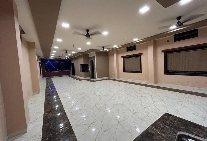 Hotelli New Agrawal Pudi Bhandar