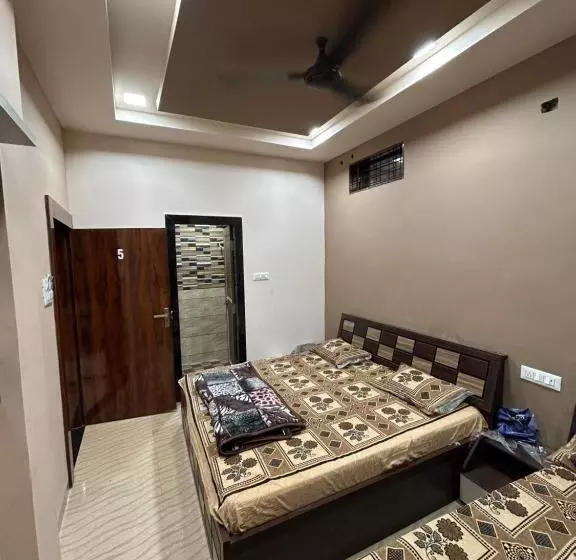 Hotelli New Agrawal Pudi Bhandar