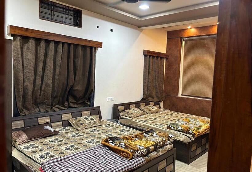 Hotelli New Agrawal Pudi Bhandar