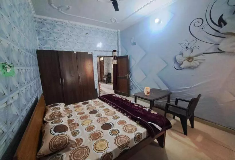 ホテル Oyo Ashiyana Guest House