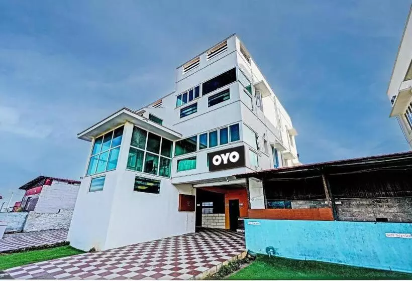 ホテル Oyo Flagship Ecr Goa Beach Resort