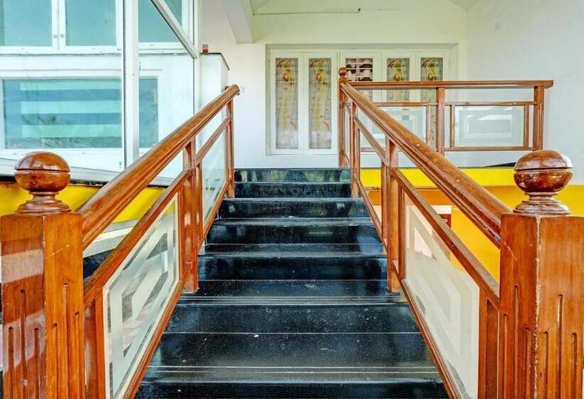 Отель Oyo Flagship Ecr Goa Beach Resort