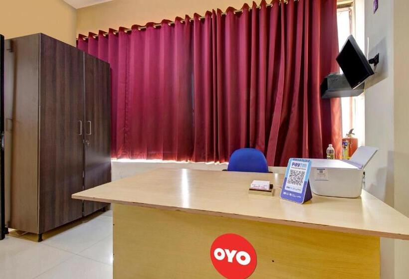 בית מלון כפרי Oyo Mohith Lodge