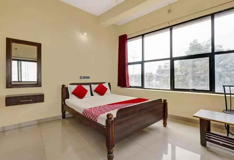 ホテル Oyo Mohith Lodge