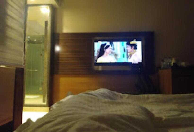 هتل Pal Heights Mantra Bhubaneshwar