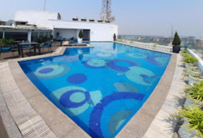 هتل Pal Heights Mantra Bhubaneshwar