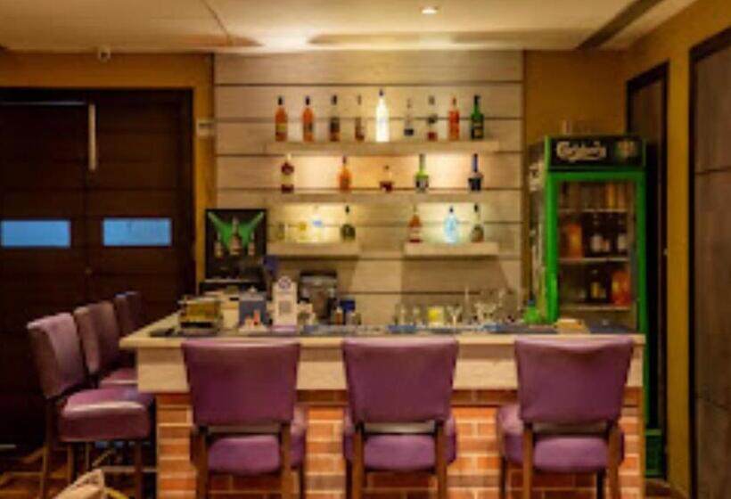 هتل Pal Heights Mantra Bhubaneshwar