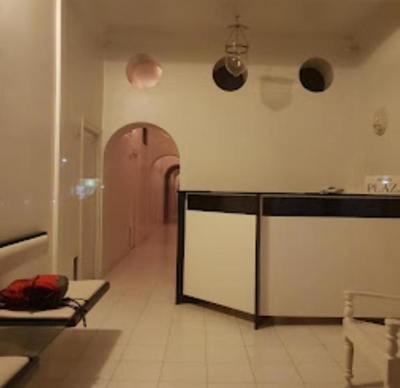 Hotel Plaza, Jalgaon