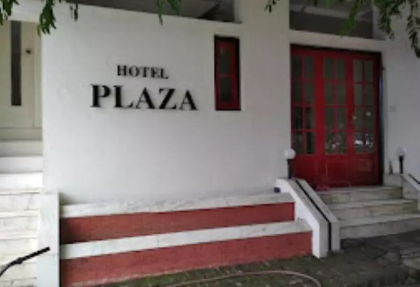 ホテル Plaza, Jalgaon