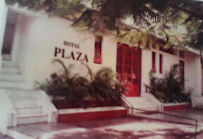 Hotel Plaza, Jalgaon