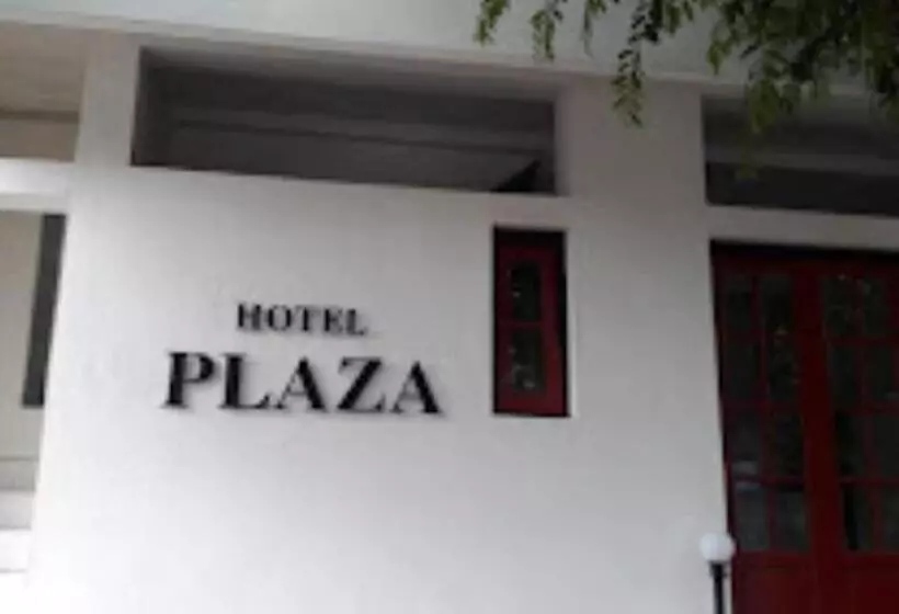 ホテル Plaza, Jalgaon