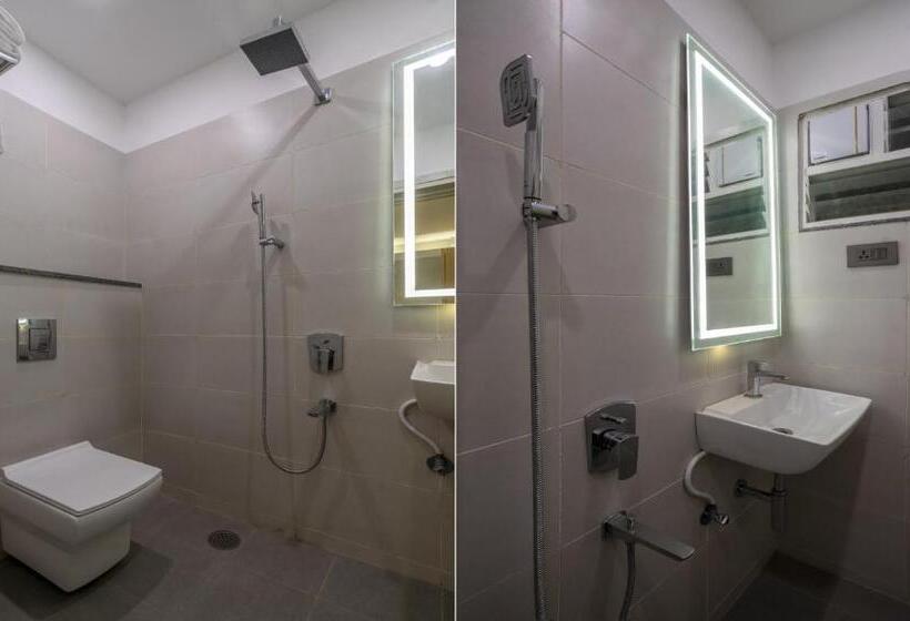 Hotel Treebo Premium D Consulate