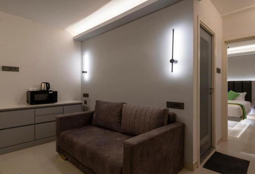 Hotel Treebo Premium D Consulate