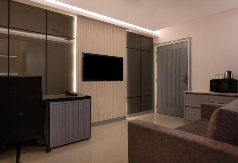 Hotel Treebo Premium D Consulate