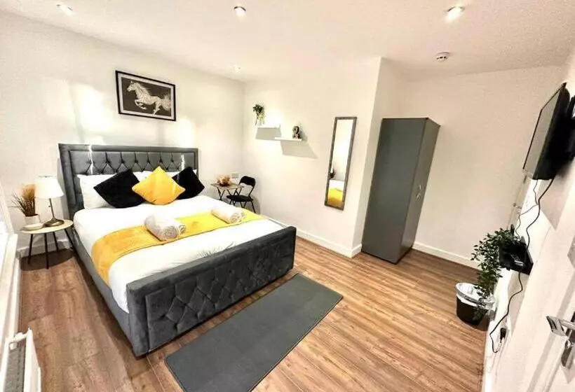 ペンション Hounslow Suites   Tw3