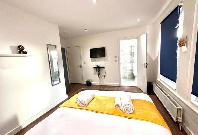 بنسيون Hounslow Suites Tw3