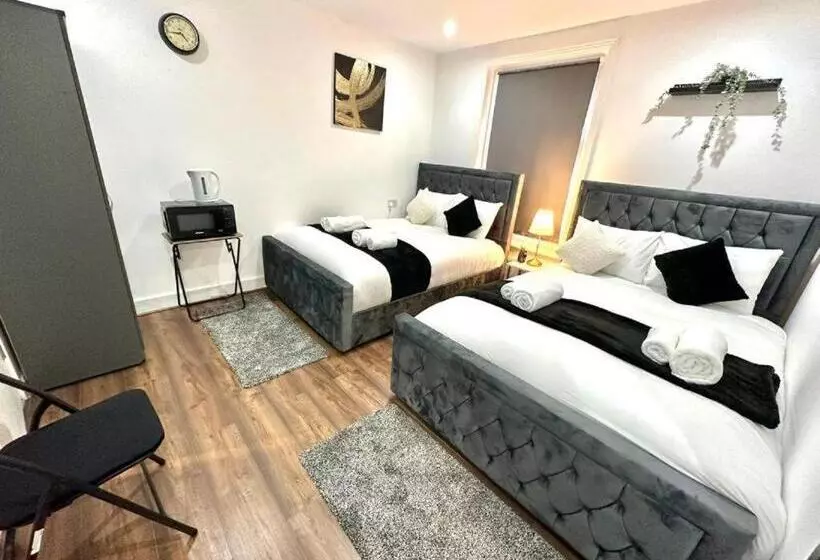 ペンション Hounslow Suites   Tw3