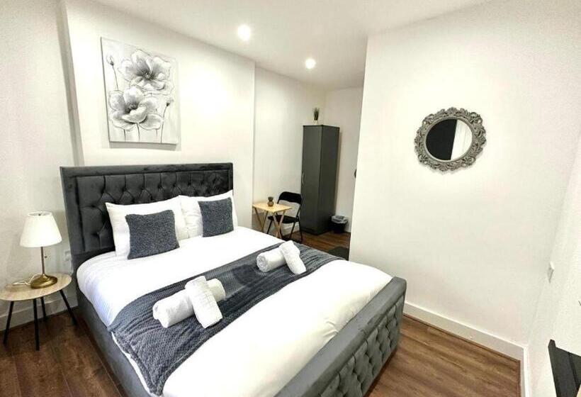 ペンション Hounslow Suites   Tw3