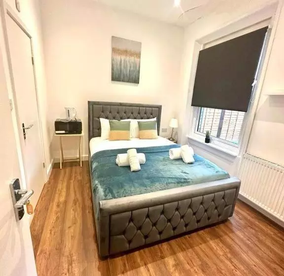 ペンション Hounslow Suites   Tw3