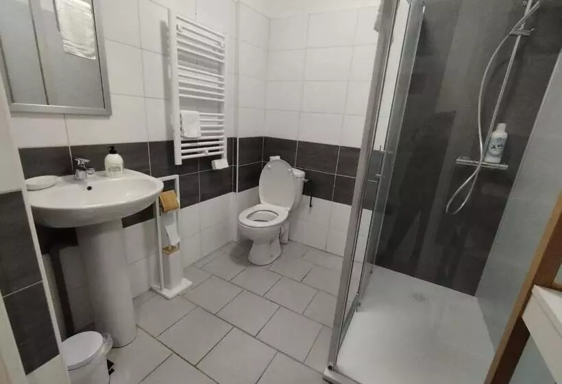 Majatalo Le Refuge Des Voyageurs