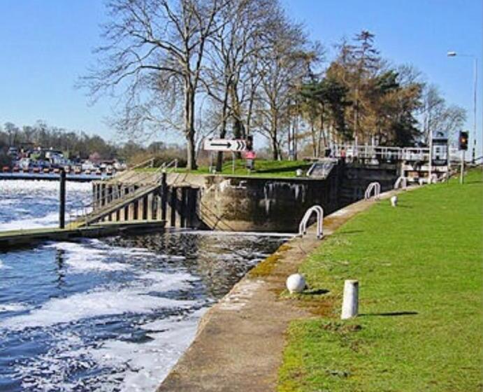 بنسيون East Bridgford Summerhouse Inc Spa And Treatments