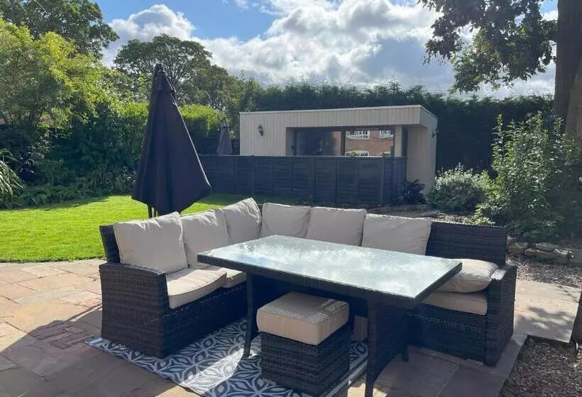 Majatalo East Bridgford Summerhouse Inc Spa And Treatments