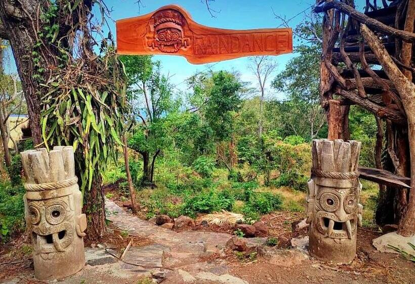 هاستل Raindance