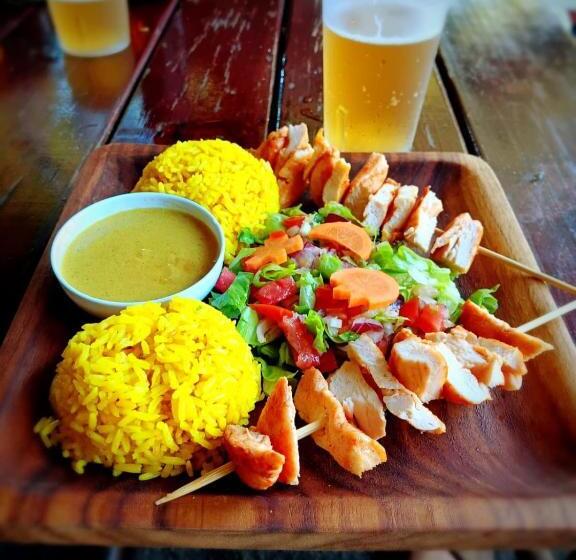 هاستل Raindance