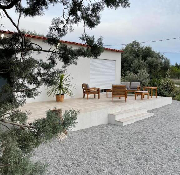 تختخواب و صبحانه Baya Spa