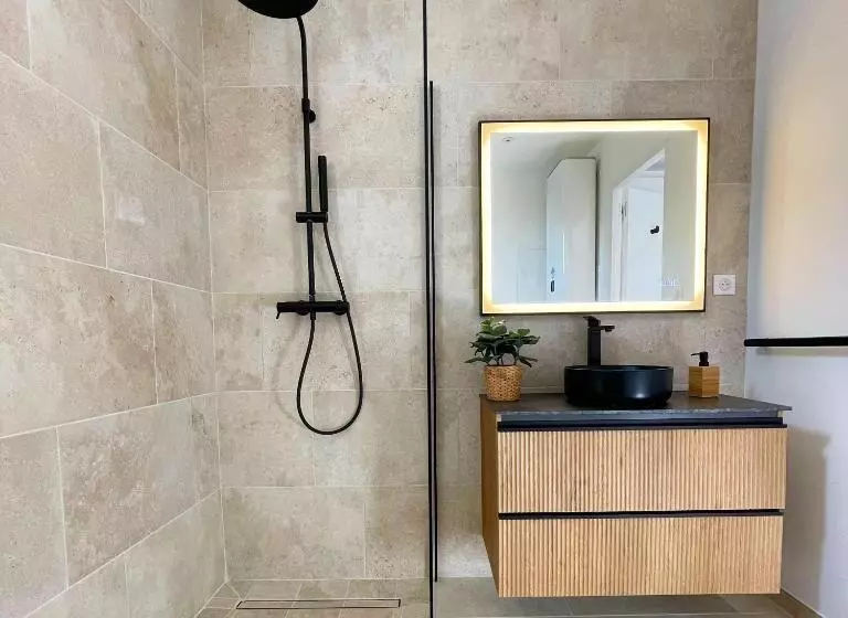 تختخواب و صبحانه Baya Spa